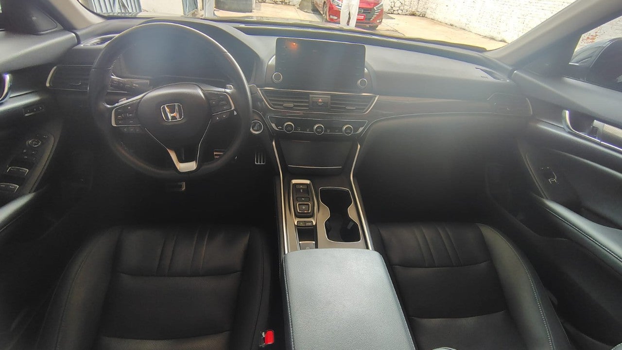 2022 Honda ACCORD TOURING