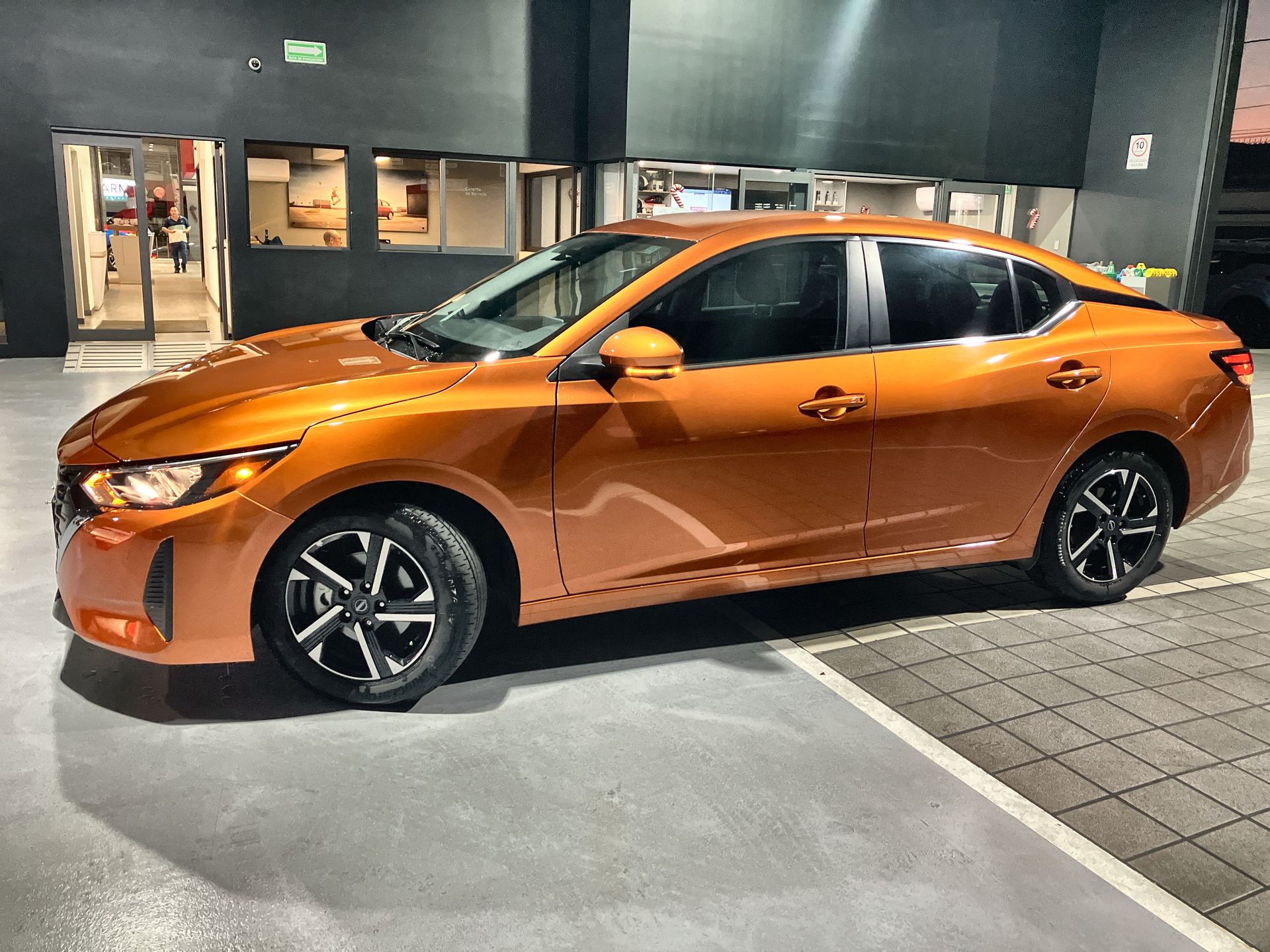 2024 Nissan SENTRA ADVANCE CVT 24