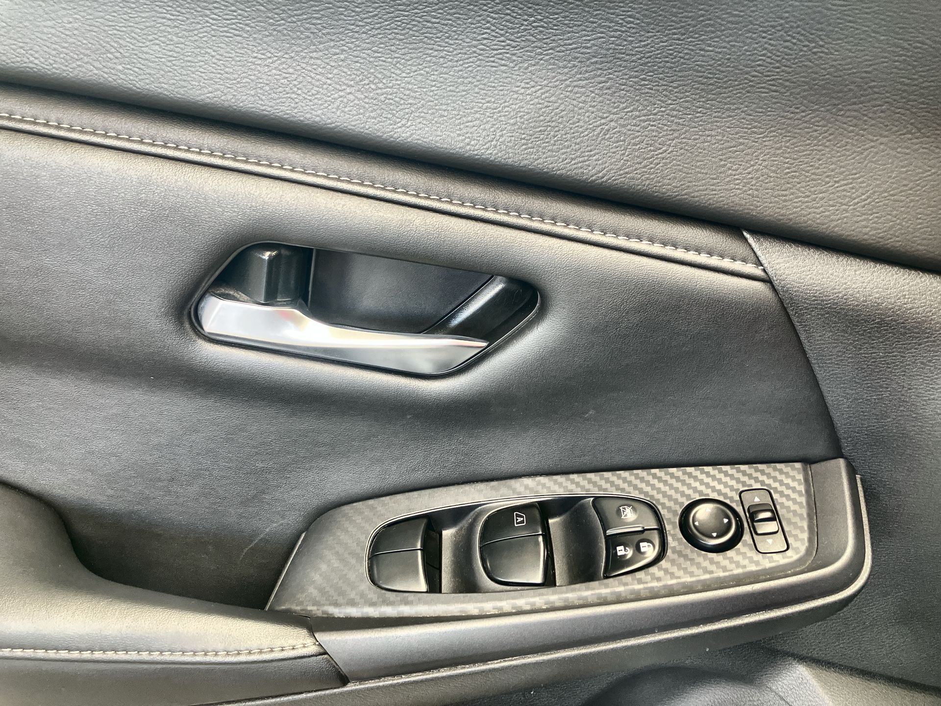 2023 Nissan SENTRA ADVANCE CVT 23