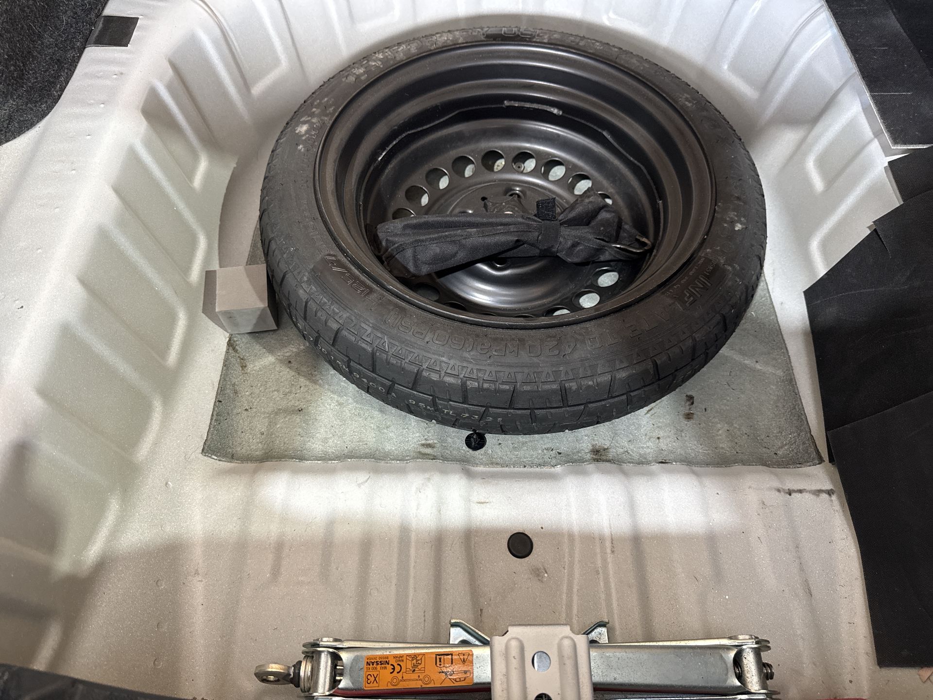 2022 Nissan VERSA ADVANCE MT 22