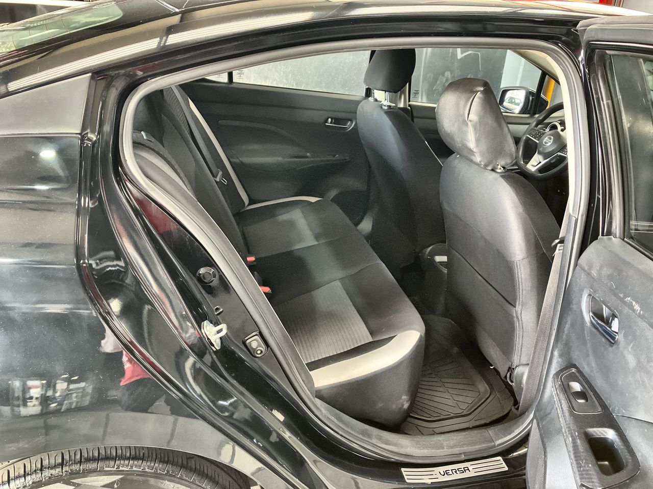 2021 Nissan VERSA ADVANCE MT 21