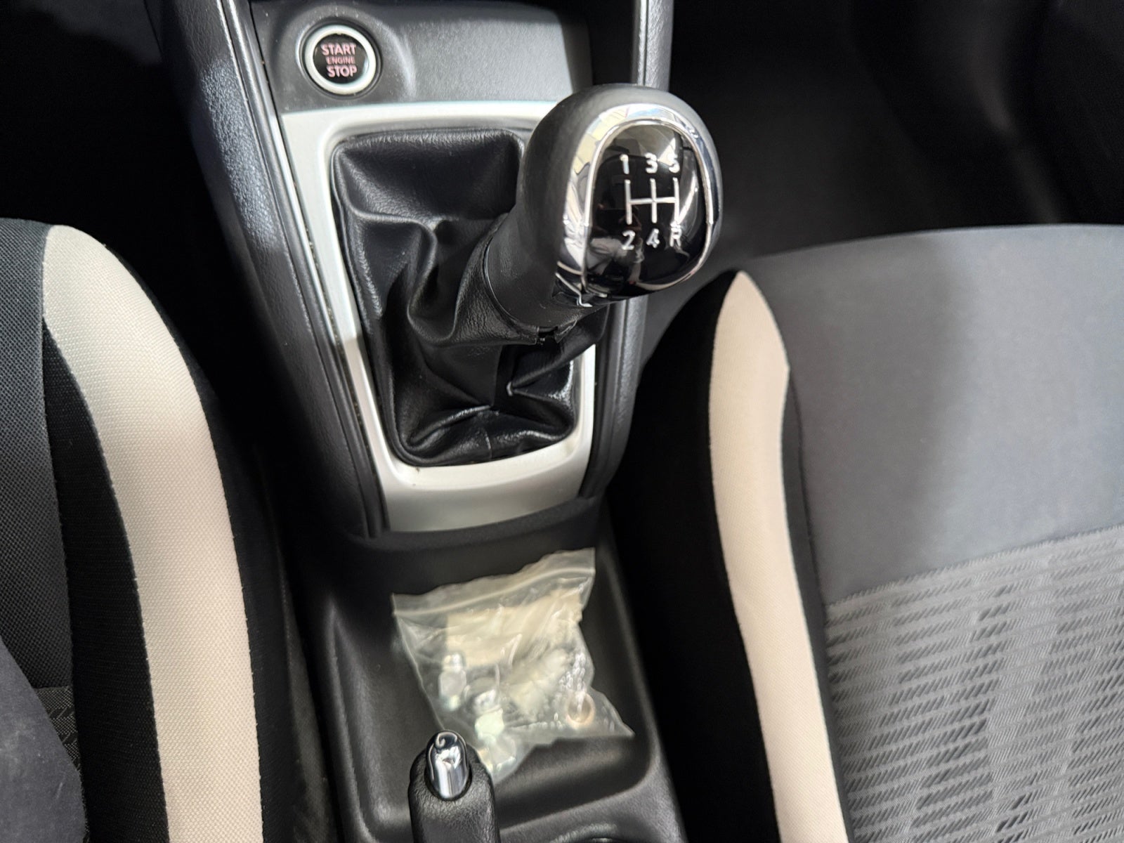 2022 Nissan VERSA ADVANCE MT 22