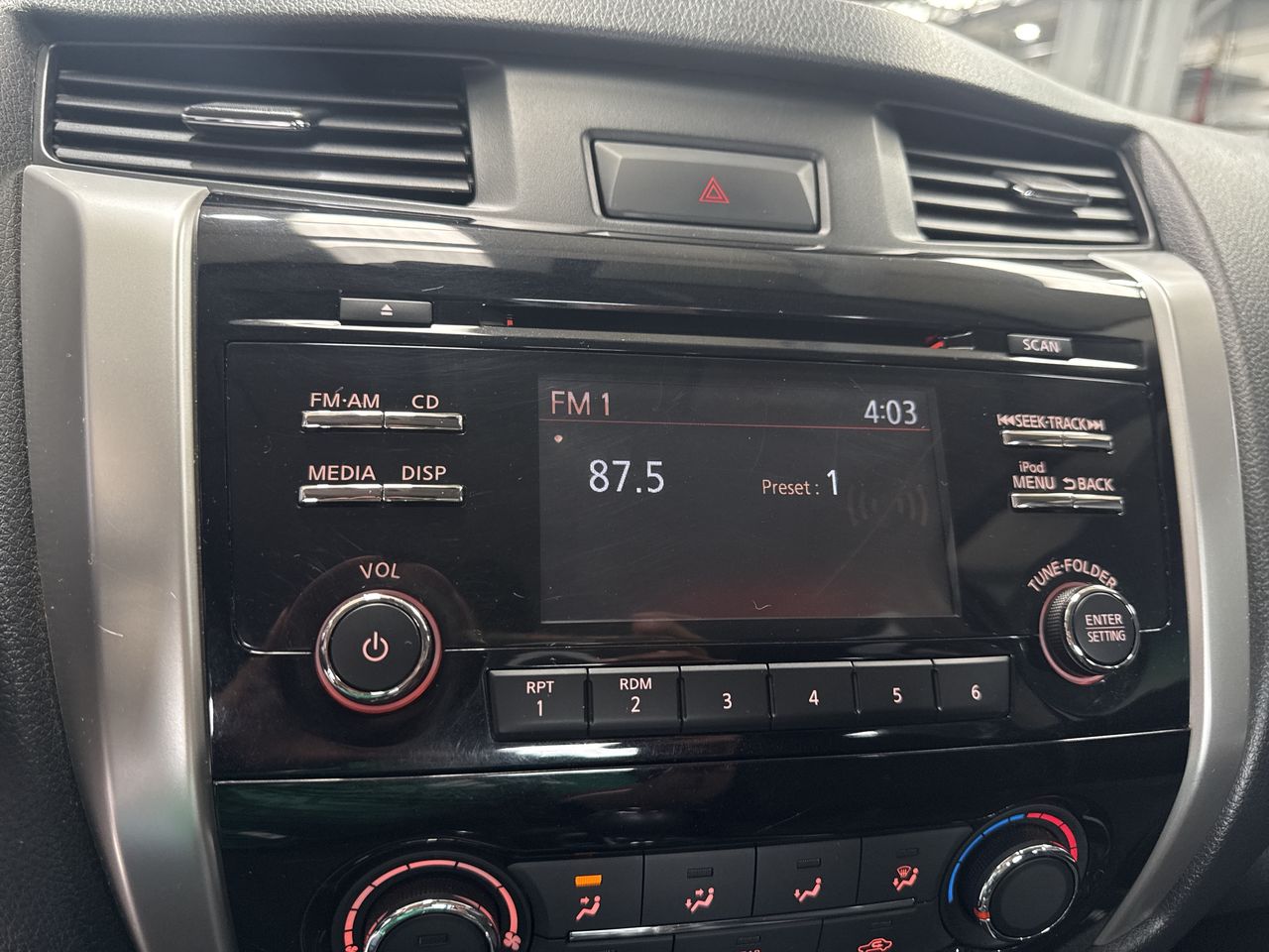 2020 Nissan FRONTIER LE TM AC
