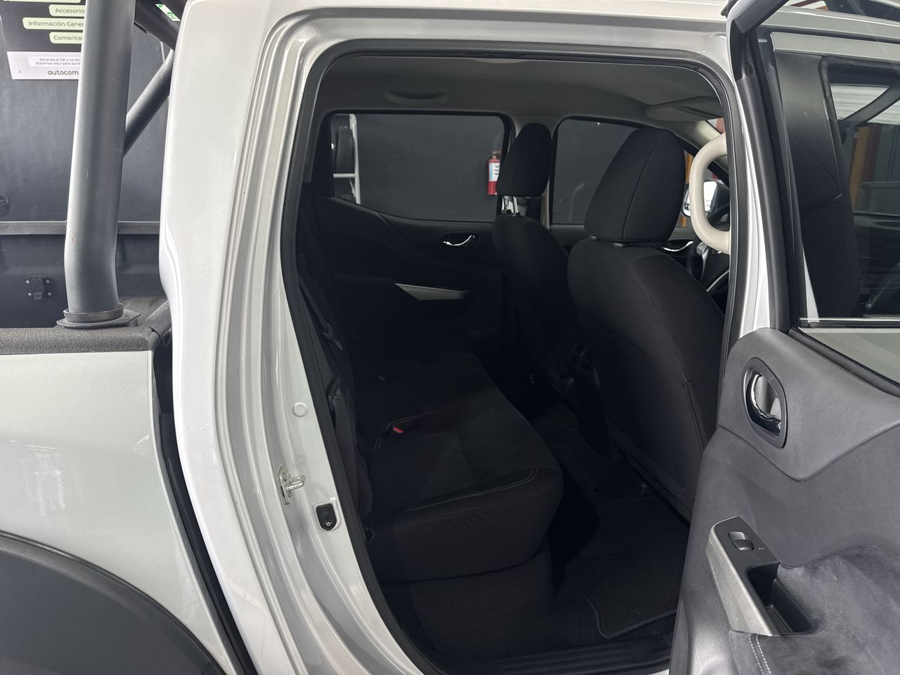 2020 Nissan FRONTIER LE TM AC