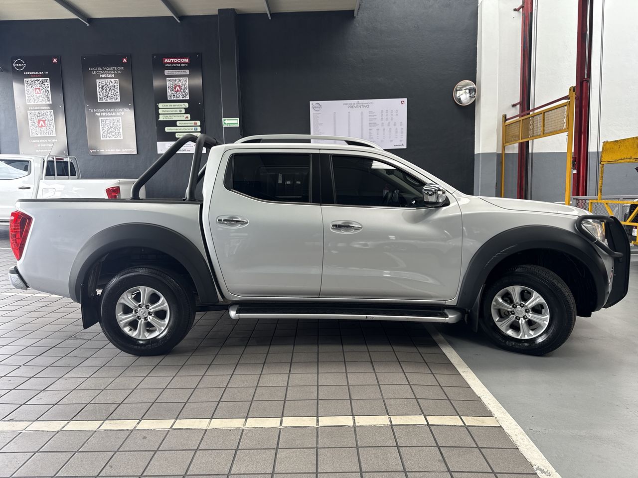 2020 Nissan FRONTIER LE TM AC