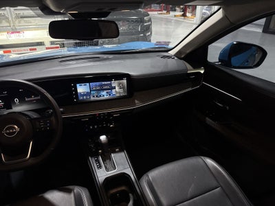 2025 Nissan KICKS PLATINUM CVT