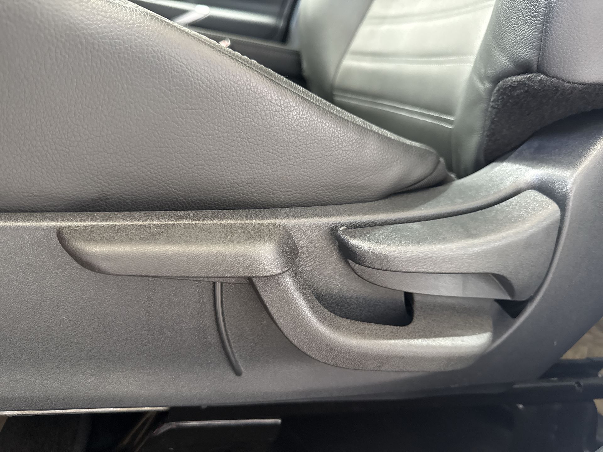 2024 Nissan KICKS PLATINUM 1.6 LTS CVT 24