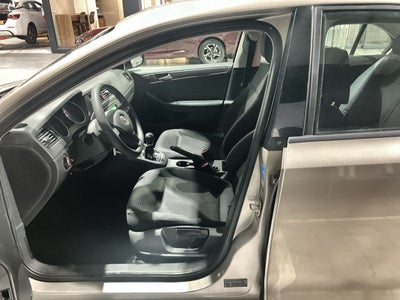 2016 Volkswagen JETTA 2.0 STD.