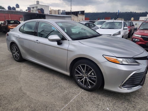 2022 Toyota CAMRY XLE HV