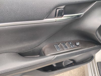 2022 Toyota CAMRY XLE HV