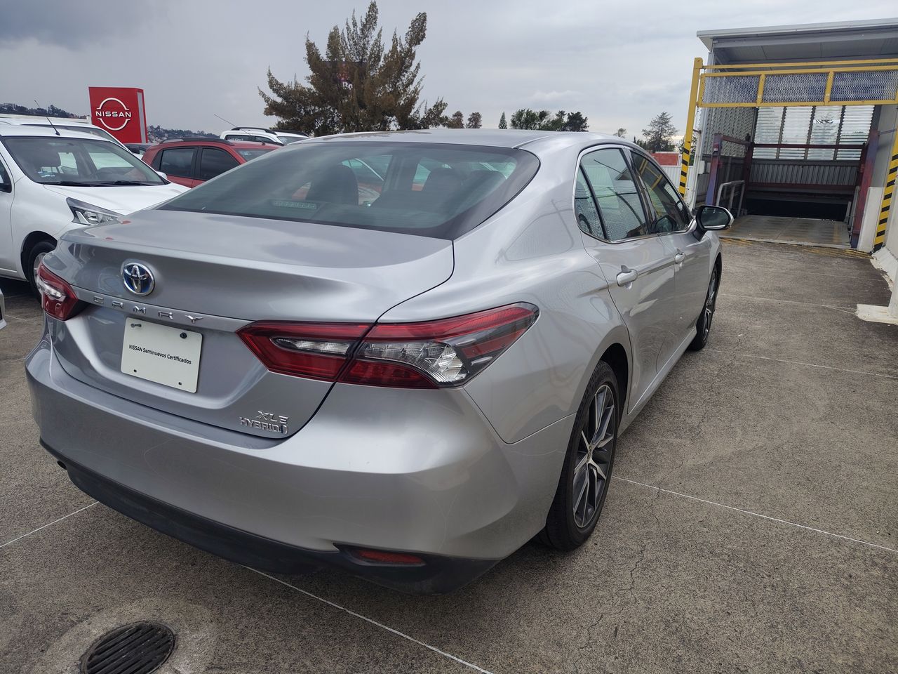 2022 Toyota CAMRY XLE HV