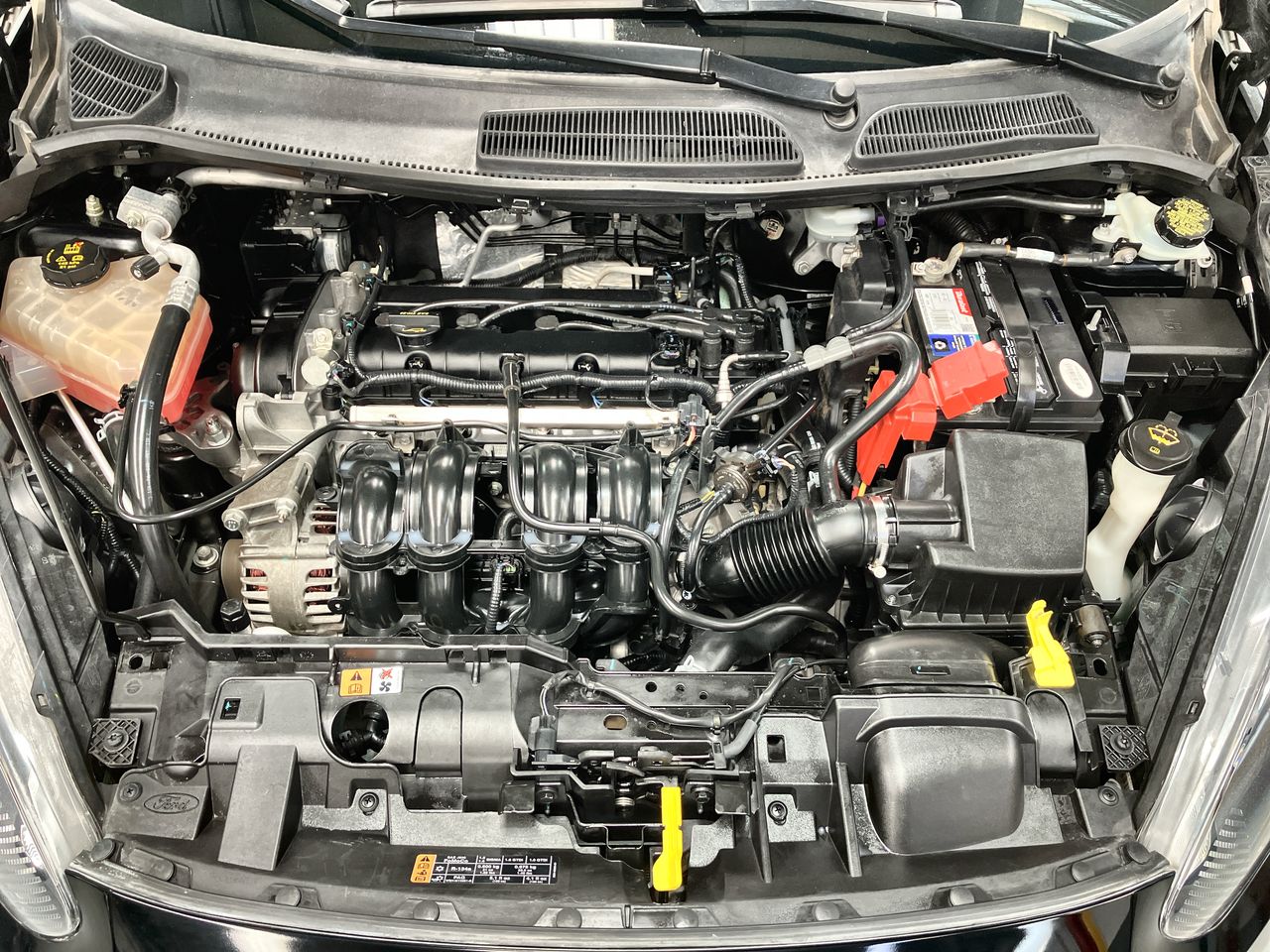 2017 Ford FIESTA SE AT 4 PTAS