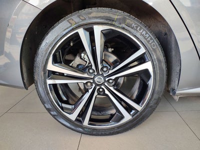 2021 Nissan SENTRA SR BITONO CVT 21