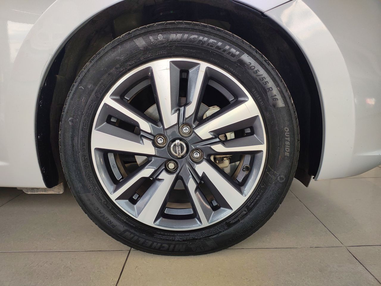 2021 Nissan VERSA ADVANCE CVT 21