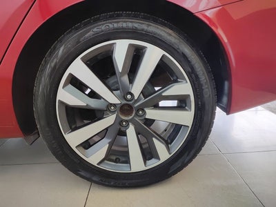 2020 Nissan VERSA PLATINUM CVT