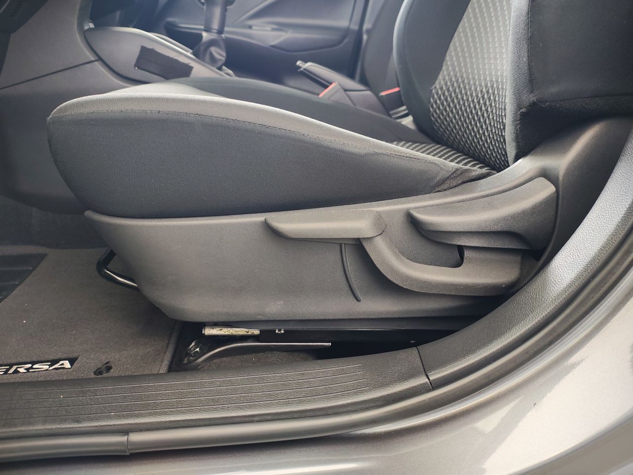 2024 Nissan VERSA SENSE MT 24