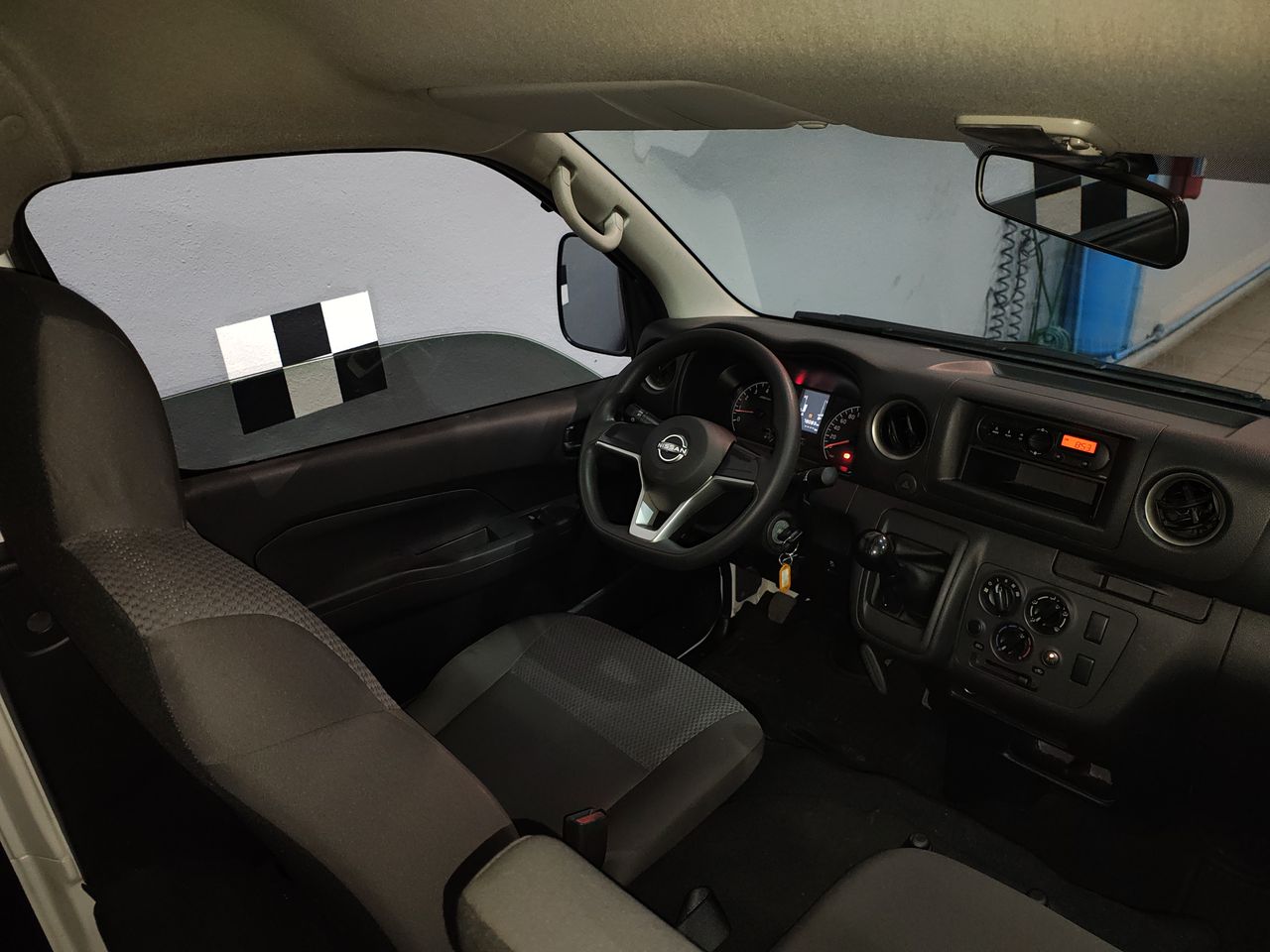 2024 Nissan NV350 URVAN PANEL AMPLIA AA 24