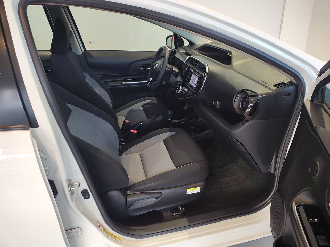 2019 Toyota PRIUS 1.5 HYBRID AUTO