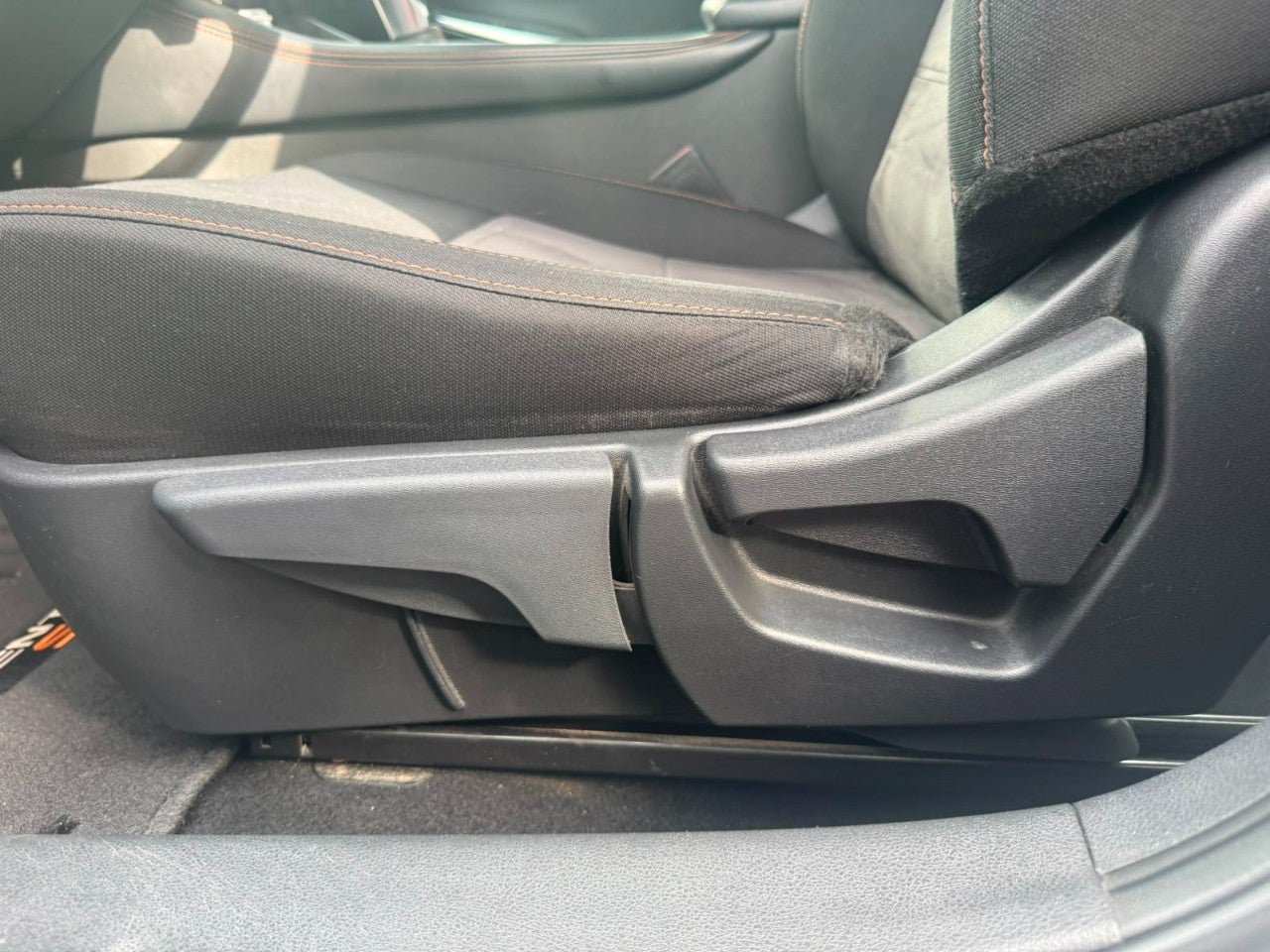 2023 Nissan SENTRA SENTRA SR BITONO CVT