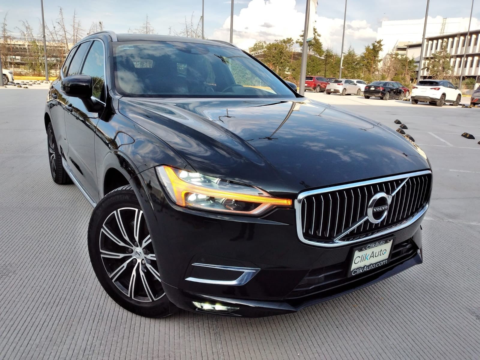 2019 Volvo XC60 INSCRIPTION T6 AWD