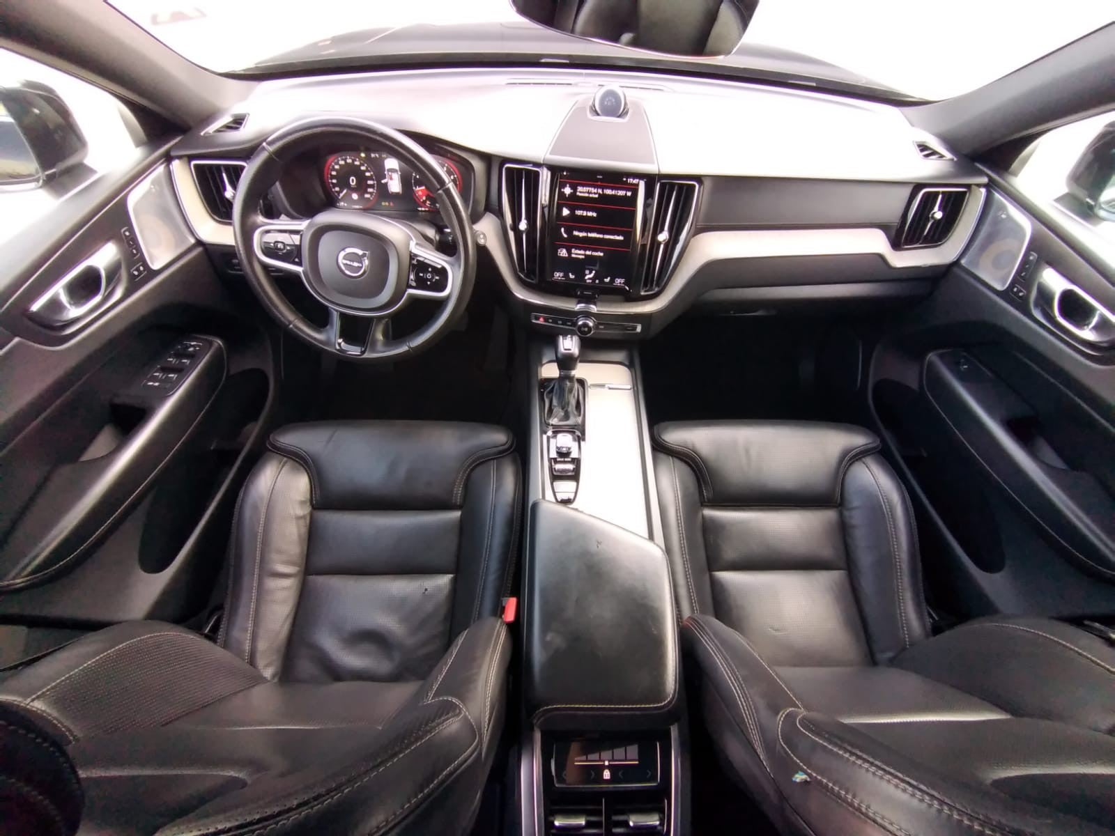 2019 Volvo XC60 INSCRIPTION T6 AWD