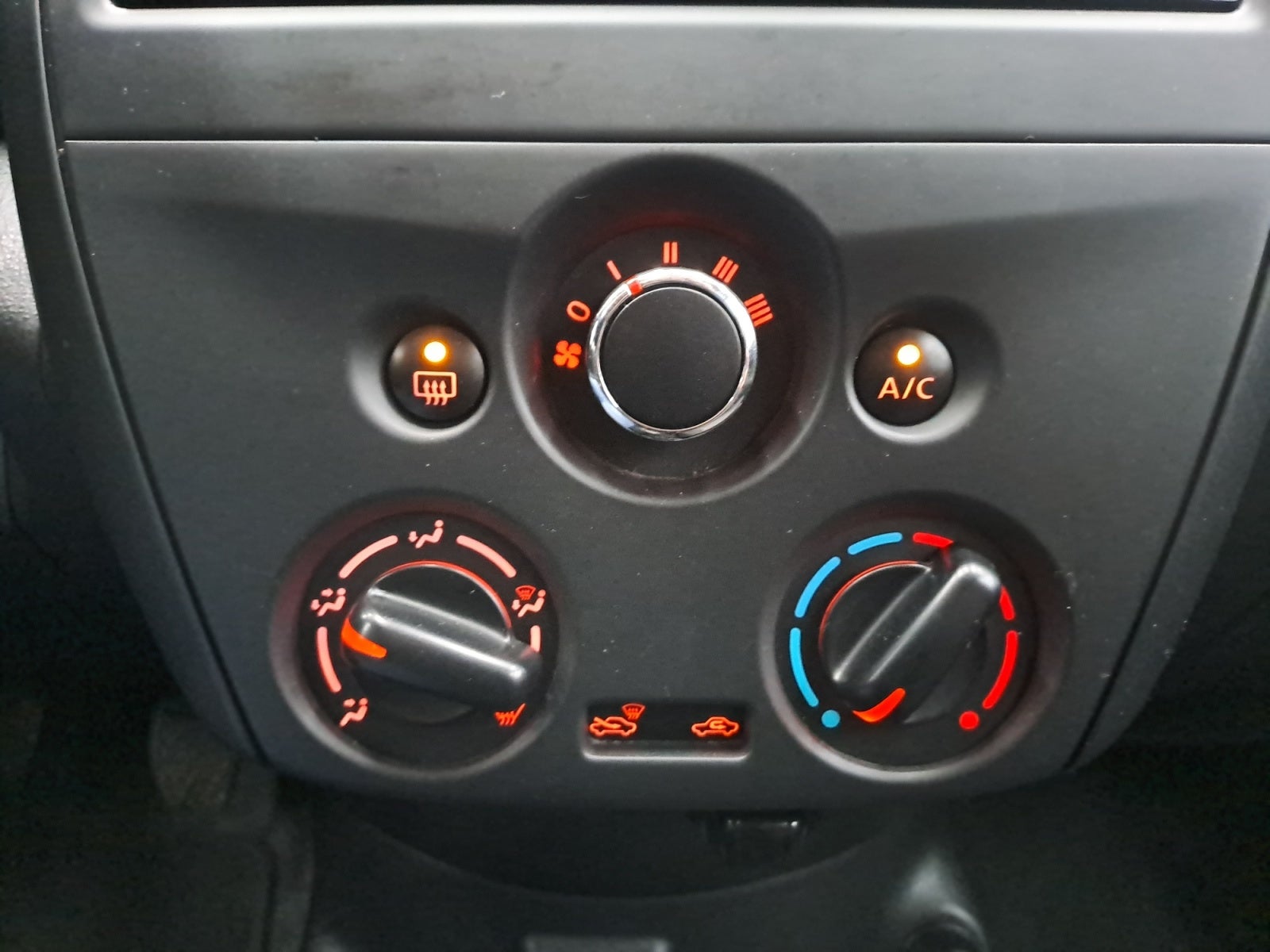 2017 Nissan VERSA VERSA DRIVE MT