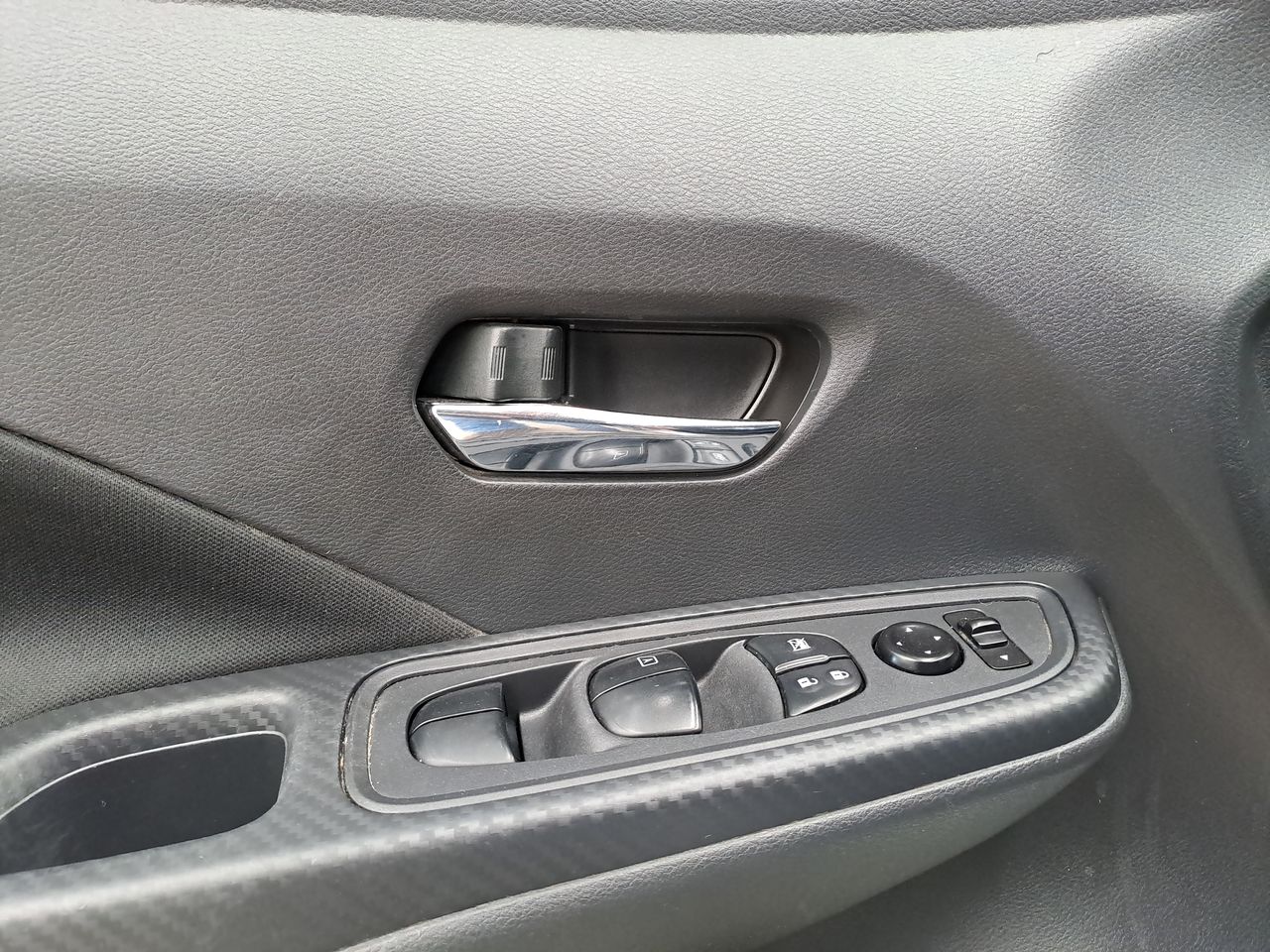 2023 Nissan VERSA ADVANCE CVT 23