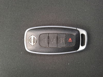 2023 Nissan VERSA ADVANCE CVT 23