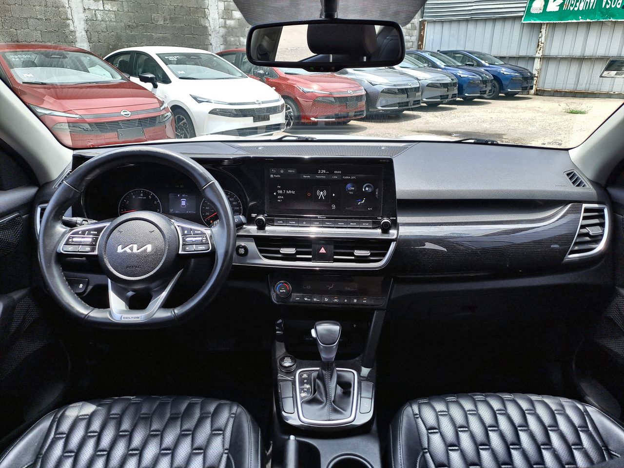 2023 Kia SELTOS SX
