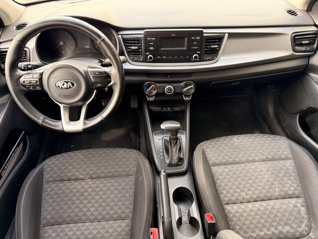 2020 Kia RIO SEDÁN L TA