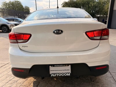 2020 Kia RIO SEDÁN L TA
