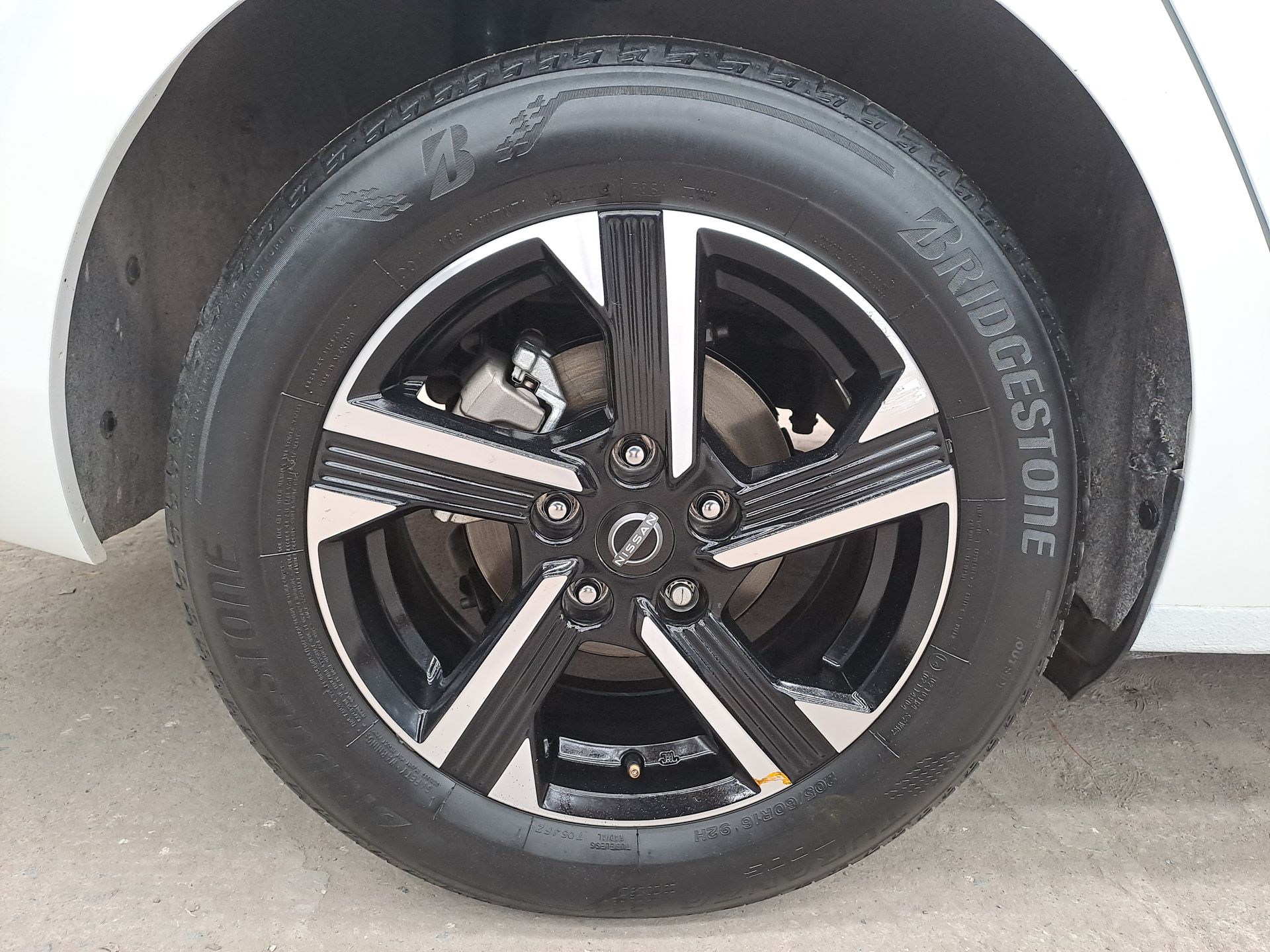 2024 Nissan SENTRA ADVANCE CVT 24