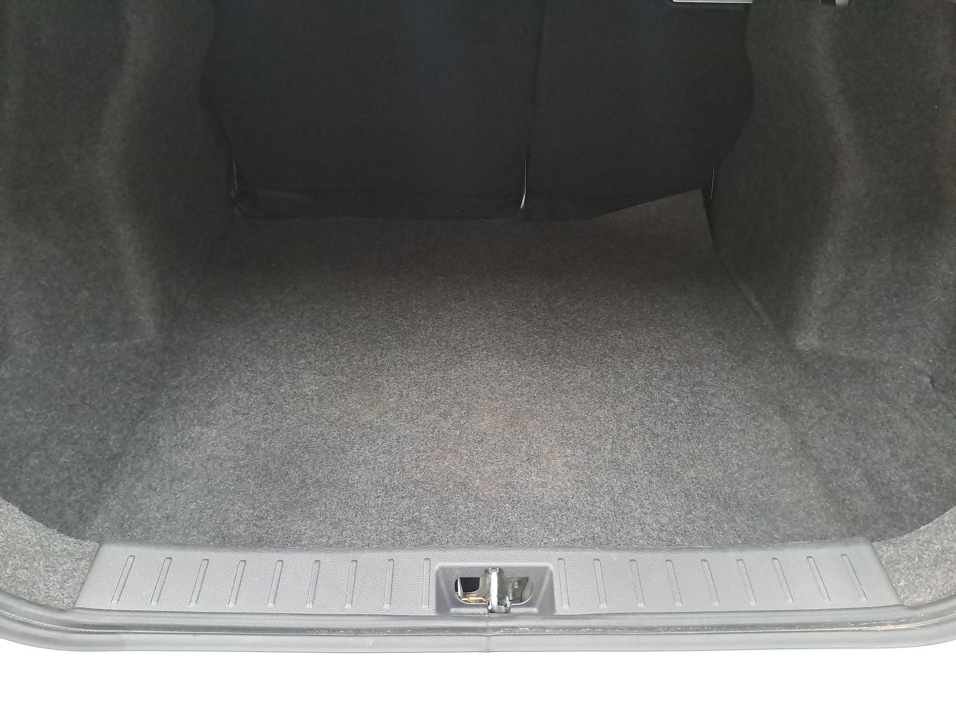 2022 Nissan VERSA ADVANCE CVT 22