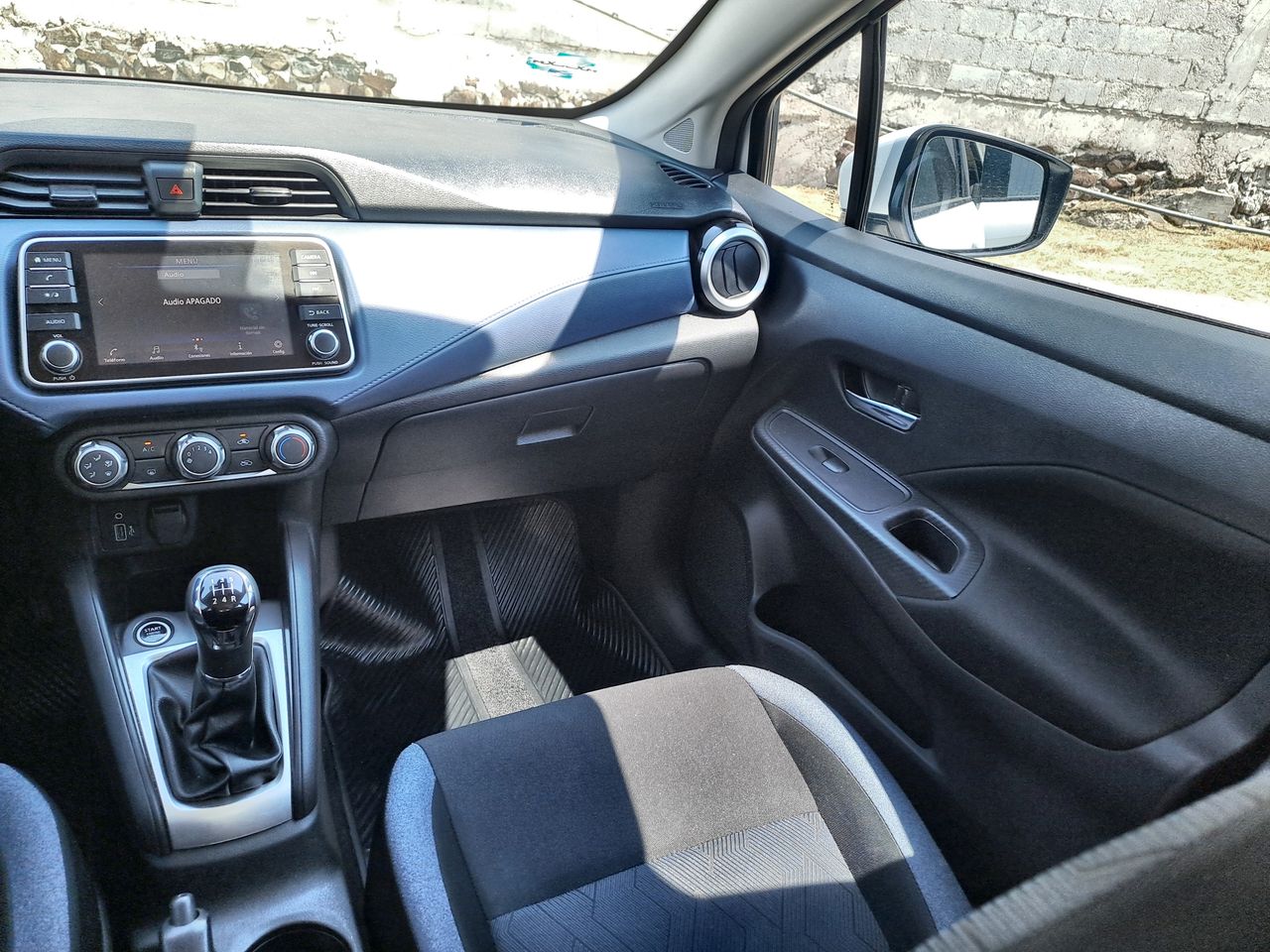 2023 Nissan VERSA ADVANCE MT 23