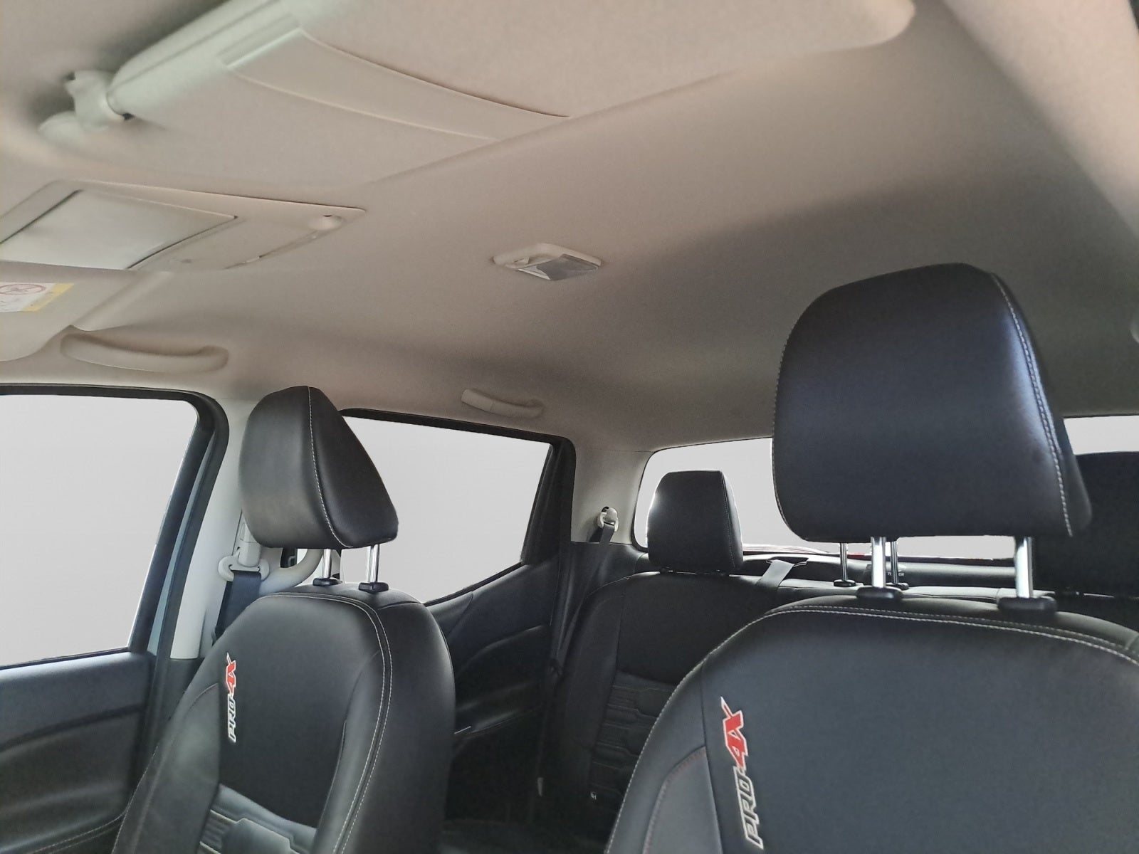 2024 Nissan FRONTIER FRONTIER PRO-4X 4X4 TA 24