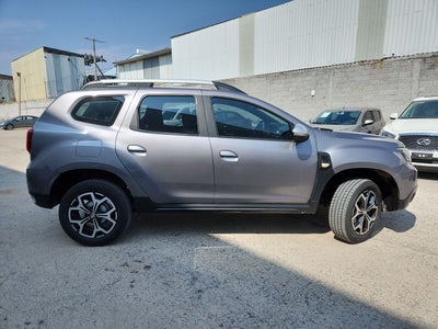 2022 RENAULT DUSTER ICONIC CVT