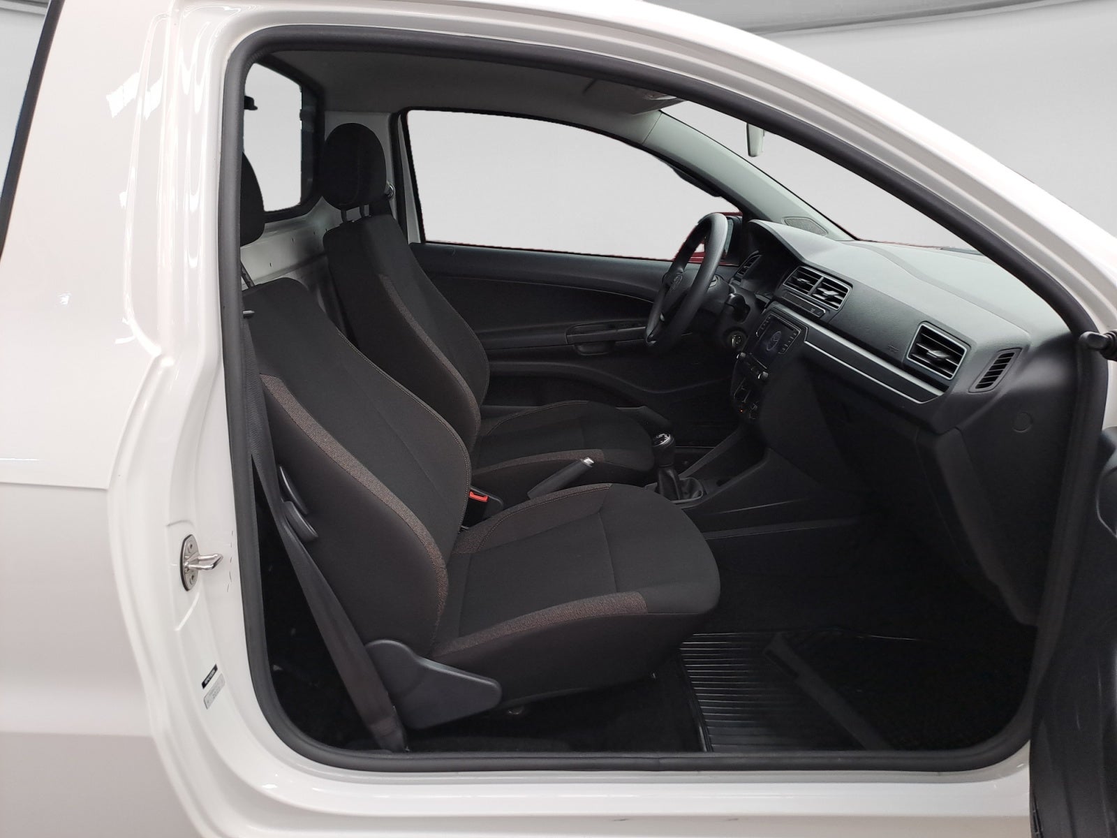 2024 Volkswagen SAVEIRO ROBUST CABINA SENCILLA