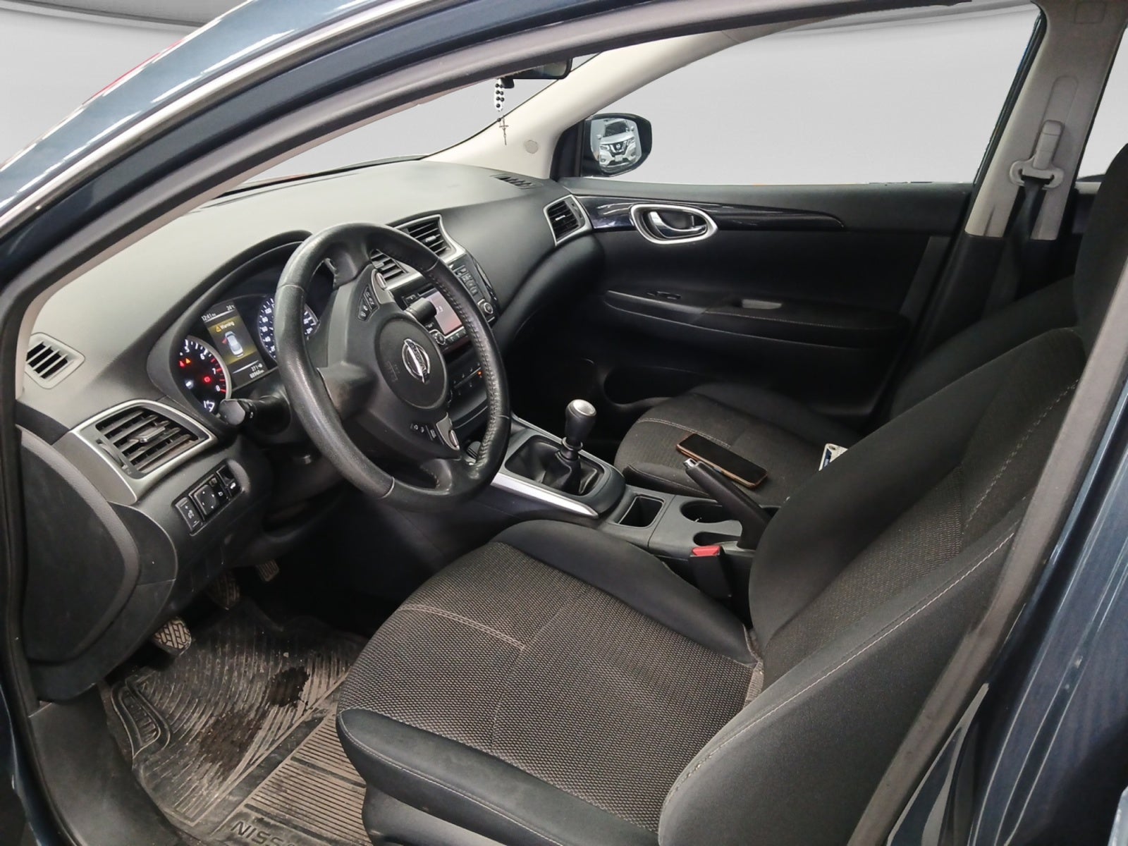 2018 Nissan SENTRA SENTRA ADVANCE MT