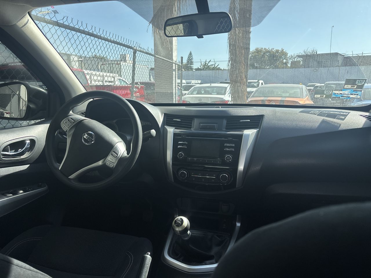 2018 Nissan NP300 FRONTIER LE TM AC