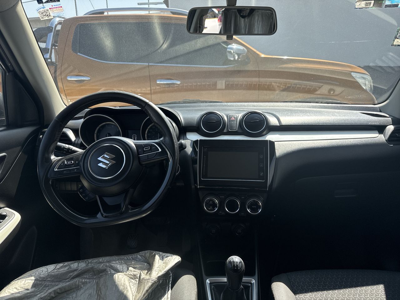2018 SUZUKI SWIFT GLX TM