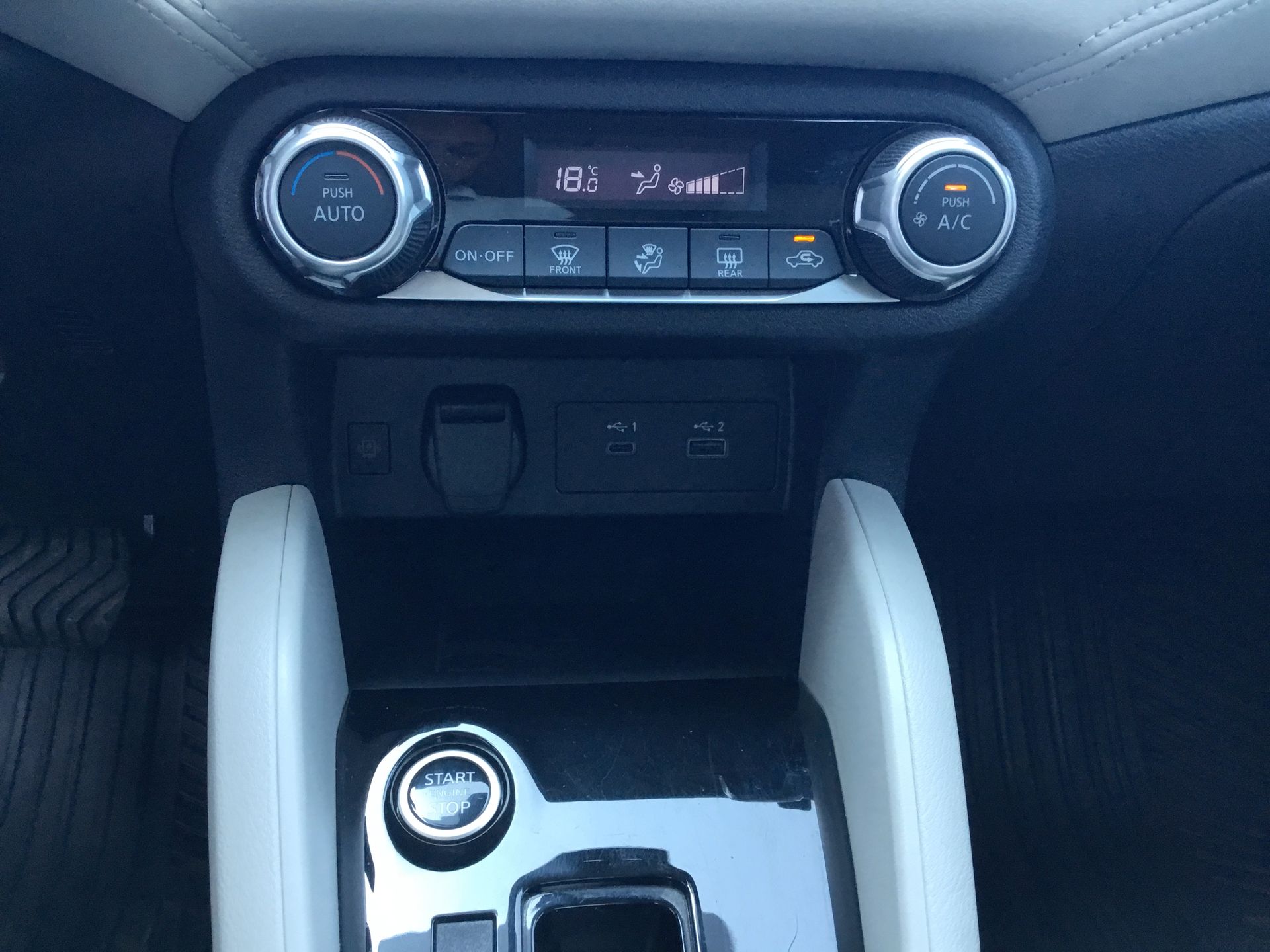 2023 Nissan VERSA EXCLUSIVE CVT 23