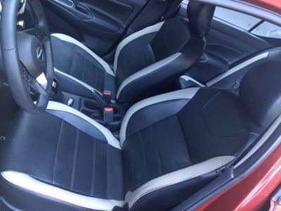 2022 Nissan VERSA PLATINUM CVT 22