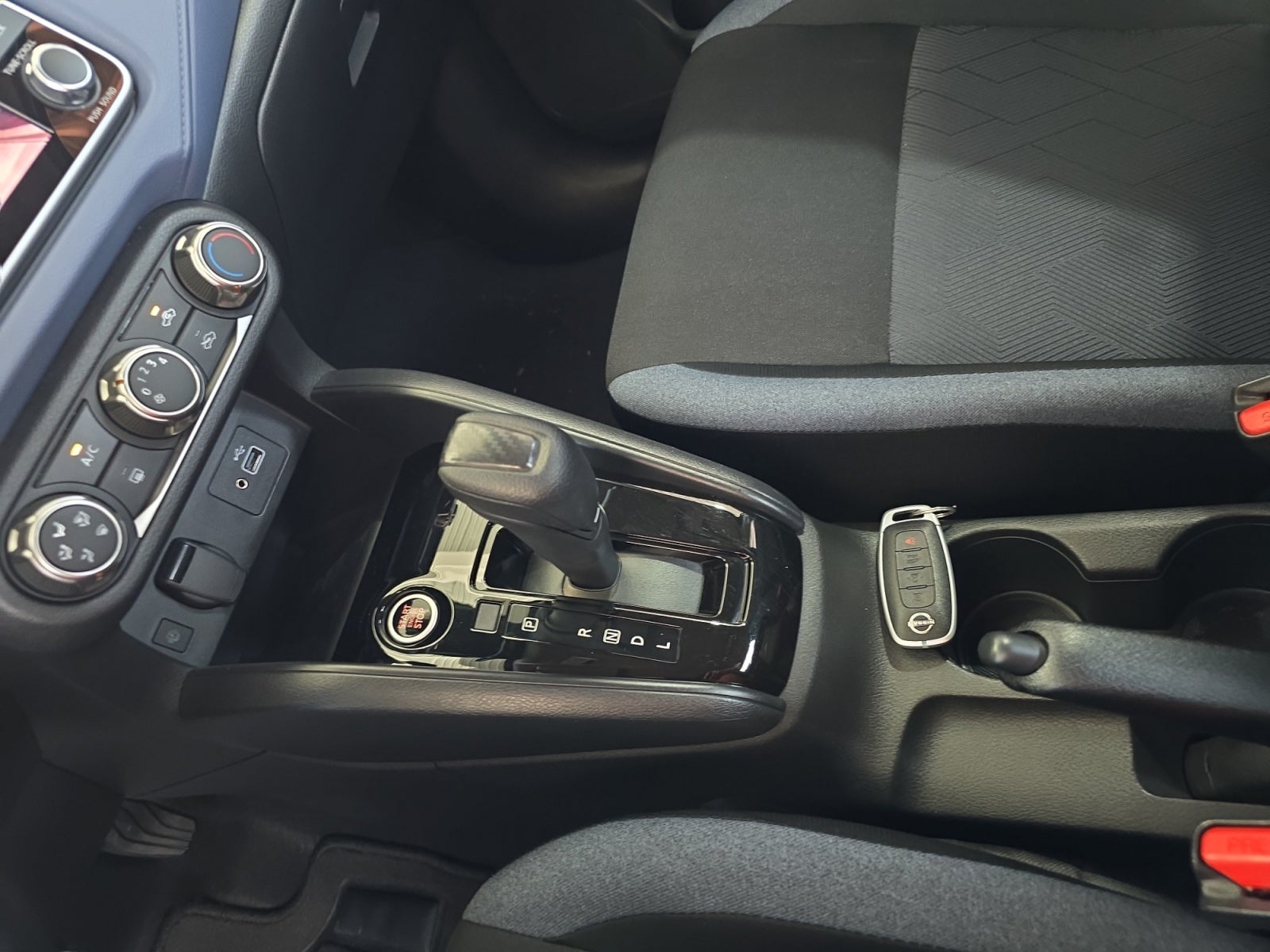 2024 Nissan VERSA ADVANCE CVT 24