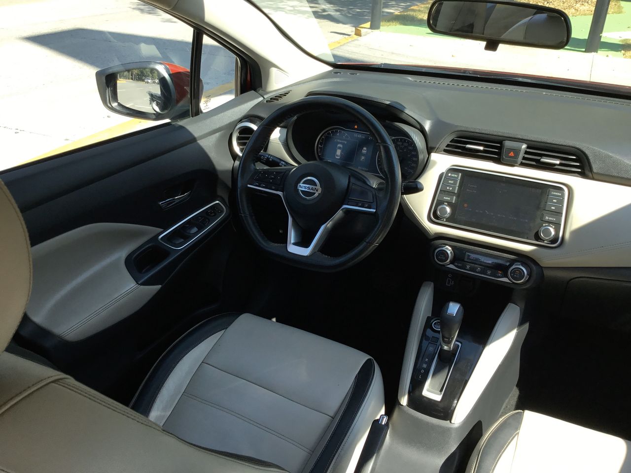 2020 Nissan VERSA PLATINUM CVT