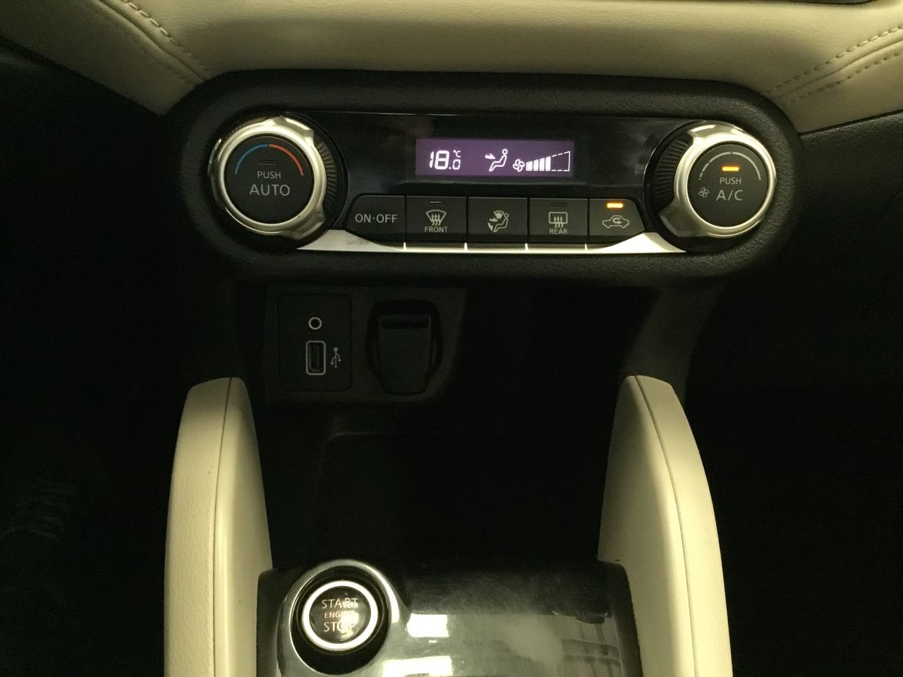 2020 Nissan VERSA PLATINUM CVT