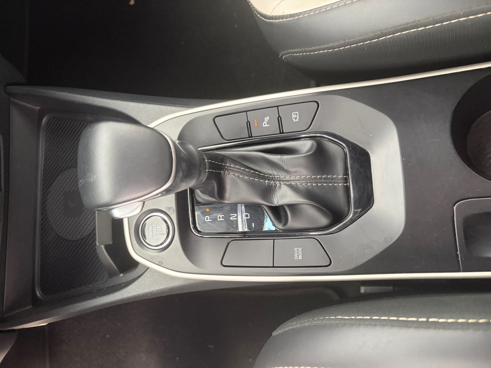 2024 Kia K3 GT LINE