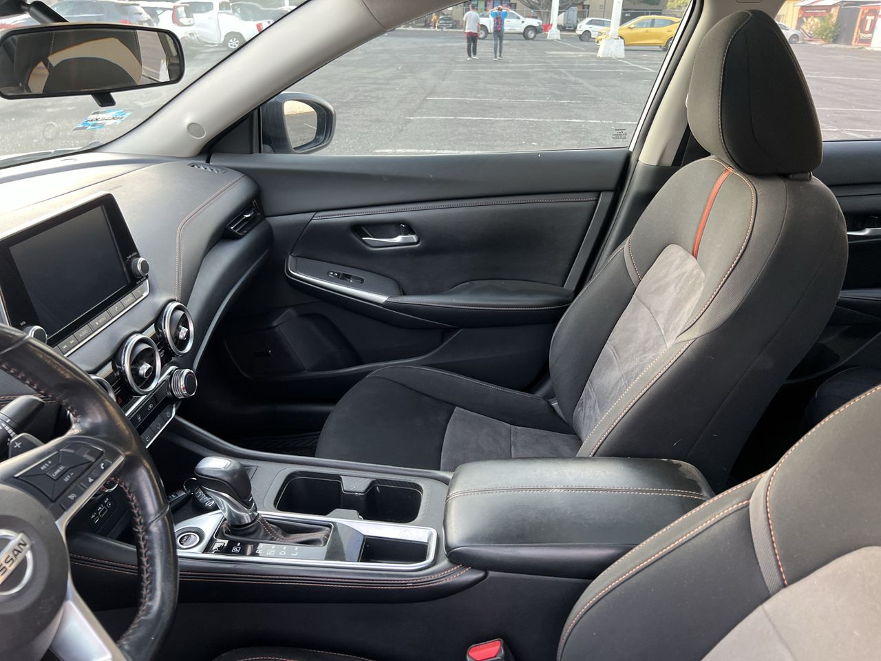 2021 Nissan SENTRA SR BITONO CVT 21