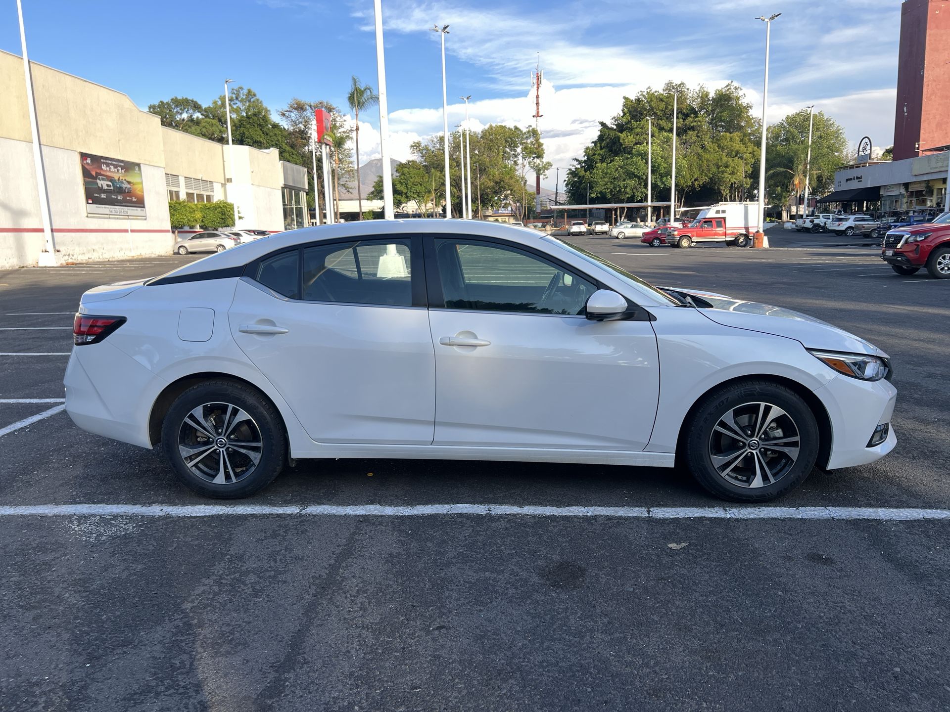 2023 Nissan SENTRA ADVANCE CVT 22