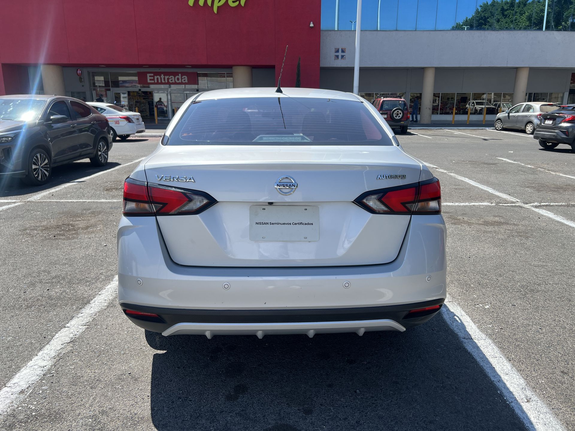 2022 Nissan VERSA ADVANCE CVT 22