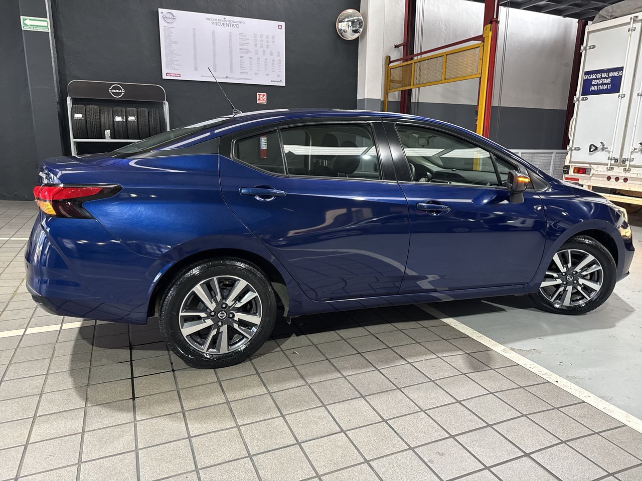 2021 Nissan VERSA ADVANCE CVT 21